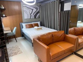 Cozy Bedroom Family At Beacon Tower 2 - 0