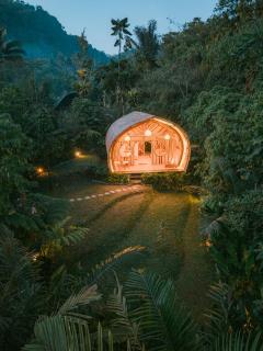 Nirvana Bamboo House Sidemen - The Aesthetic Stay - 9