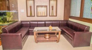 Hotel Gajur Palace - 1