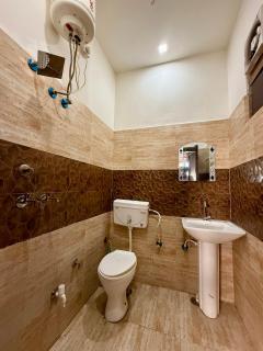 Amritsar Backpackers Hostel - 4