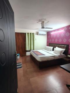 Hotel The River Front - Free Airport Drop - 6