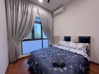 GYDEN STAYCATION #Crescent Bay Suite Near Mid Valley Megamall - 6
