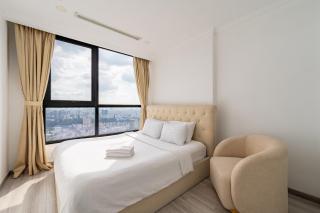 The Grand Residence at Vinhomes - 4