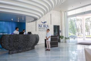 The Sunshine Beach Family Suite with Pool - 1