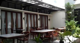 Colonial Hotel Makassar - 8
