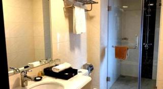Hung Long Hotel - 1