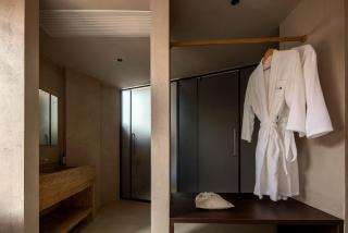 Qifeng Mountain Hidden Light Luxury Courtyard Hotel - Fenghuang Ancient City Nanhuamen - 1