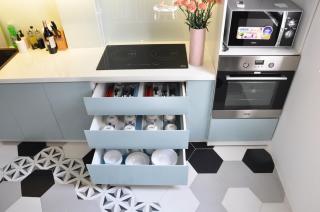 Room 2-Beautiful Studio w Rooftop & balcony - 8