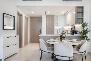 Marina Horizon by LIV High Floor 1BR, For 5 Guests, Dual Gyms & Marina View - 6