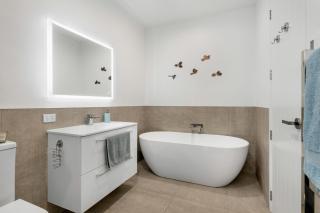 'Ocean Beach Road Oasis' - 5