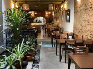 Courtyard at Heeren Boutique Hotel - 7