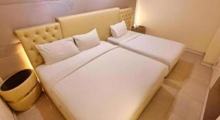 Ritzton Hotel - 1