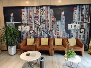 IU Hotel Taiyuan Changfeng West Street The Mixc - 6