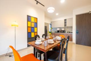 Cherished Moments Hub M Vertica 12pax Family - 3