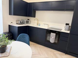 The Townhouse Collection 2BR Close To City Centre - 0