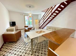 Terraced house with garden and pool - 5