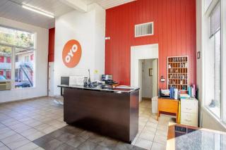 OYO Hotel Kalama - 8