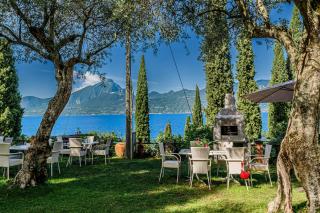 Panoramic Lake View Apartments with Pool & Breakfast - 7