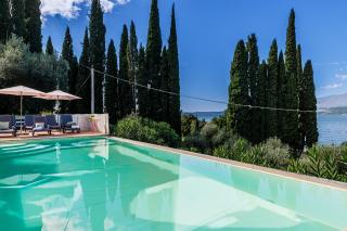 Panoramic Lake View Apartments with Pool & Breakfast - 3