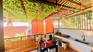 Casa La Princesa 1 Family Room with cozy balcony & kitchen - 3
