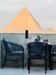 Jumeirah pyramids view inn - 3