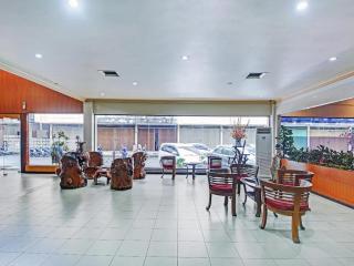 RedDoorz Plus at Plaza Hotel Tanjung Pinang - 3