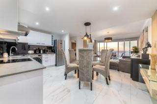 Beautiful 3 bed apartment with sea views Horizon Bay 502 - 8