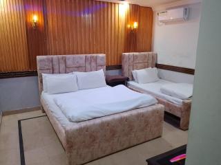 Islamabad Guest House - Islamabad - 1