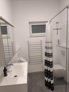 Moderne 2-Zimmer-Ferienwohnung in zentraler, ruhiger Lage - 3