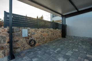 Villa LaLuna with heated pool - 8