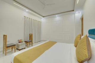 Freesia 3-BHK Apartment With Common Gaming Zone Near Popular Malls - 7