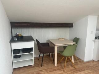 WG-Zimmer-Erstbezug nach Sanierung -Vollmöbliert - 9