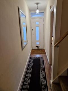 Entire house in the heart of Reading for contractors and short term breaks - 2