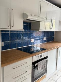 Swanky two bedroom flat with balcony near swiss cottage and regents park - 8