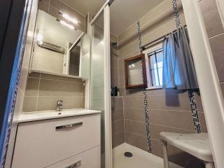CAP D'AGDE studio cabine 4 couchages CT170-066 - 2