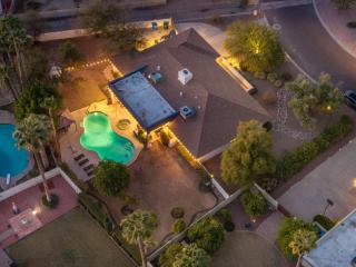 SdaleTreehouse Pool Gameroom Firepit - 8