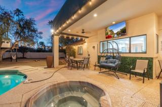 SdaleTreehouse Pool Gameroom Firepit - 2