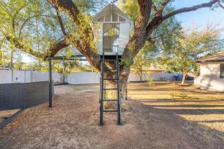 SdaleTreehouse Pool Gameroom Firepit - 4