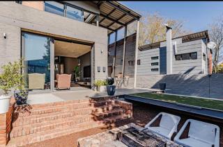 Industrial Style Luxury Smart Mansion - 9