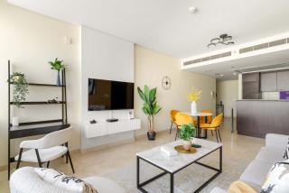 Silkhaus Vacation Homes Classic 1BDR in DIFC at Sky Gardens - 4