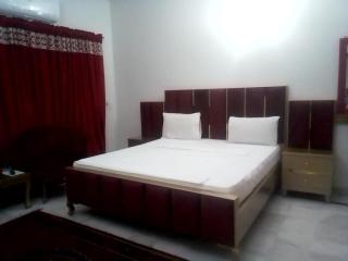 Vista Lodge Guest House - 4