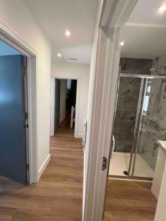 Avondale Flat Guest House - 2