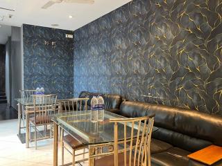 Hotel Kailash Park Near International Airport T2 Mumbai - 6