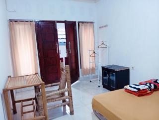 Putri Nyale Bungalows & Rooms - 4