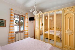 Ce Tour - Nonni's Lemon House - 1