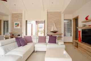 Beautiful 3-Bedroom Villa with Private Pool - 4