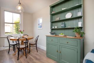 Dragonfly Cottage - 4