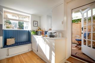 Saffron Cottage - 2