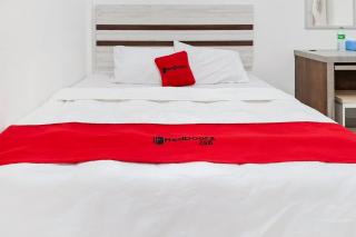 RedDoorz Syariah near Tanjung Pinang City Center - 5