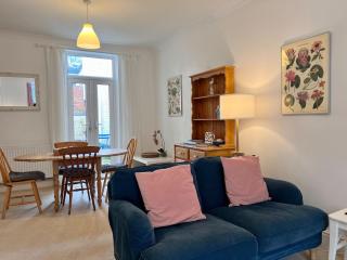 Thimble Cottage - 8